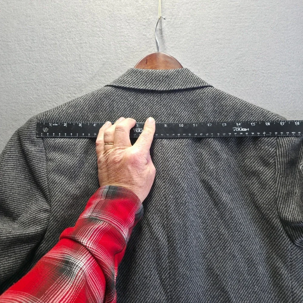 Men's Gray Overcoat‎ Tailored by Burleigh Size 38